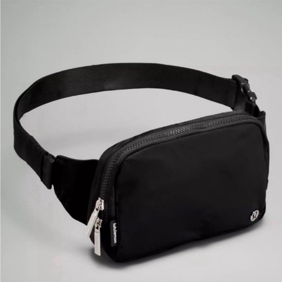 lululemon athletica Handbags - NWT Lululemon Large Everywhere Belt Bag
